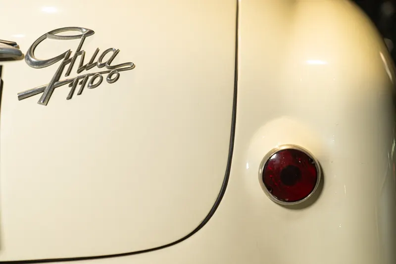 Fiat 1100 BERLINETTA GHIA 11