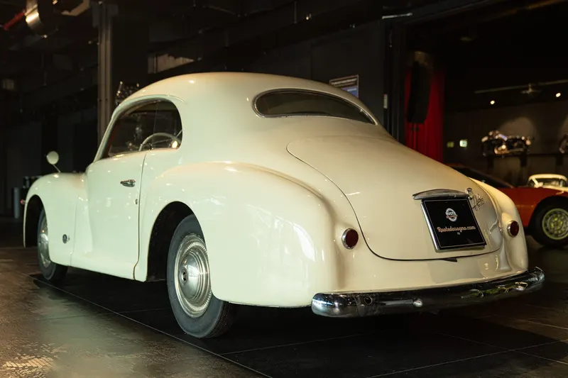 Fiat 1100 BERLINETTA GHIA 7