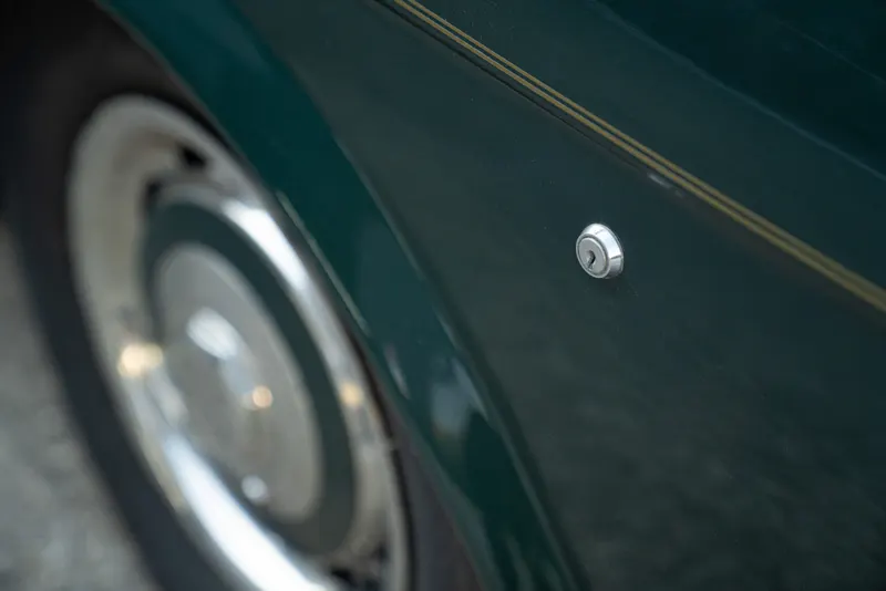Bentley EIGHT SALOON 9
