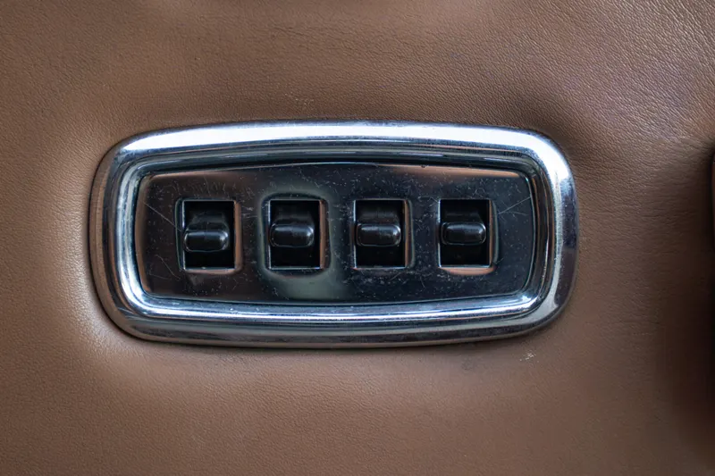 Bentley EIGHT SALOON 34