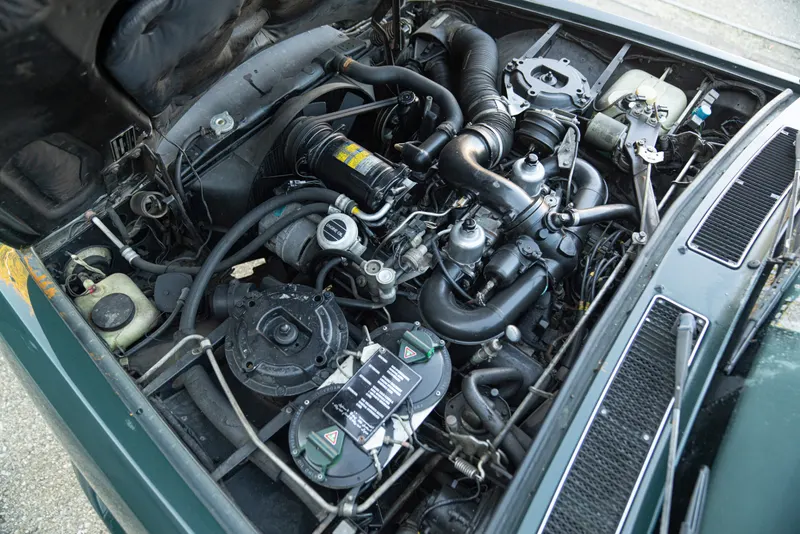 Bentley EIGHT SALOON 58