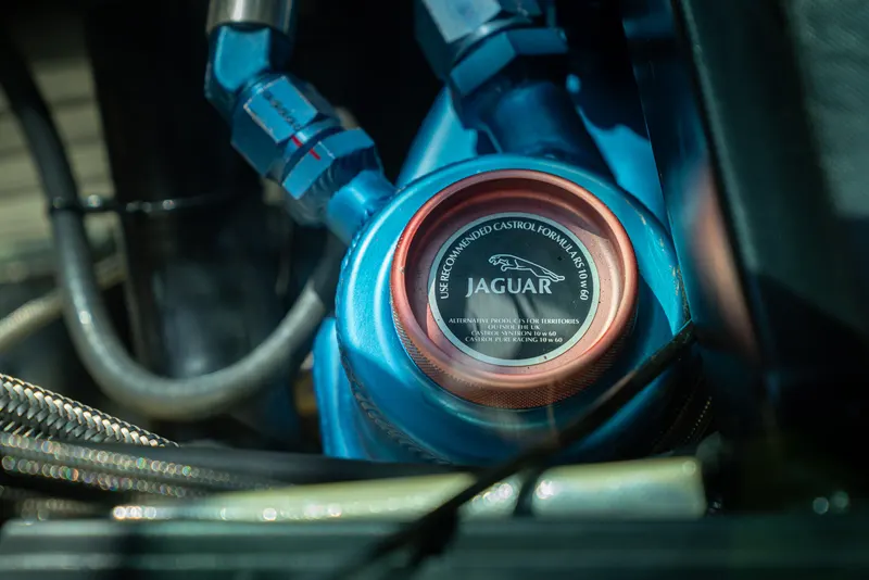 Jaguar XJ 220 69