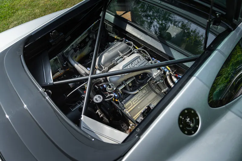 Jaguar XJ 220 66