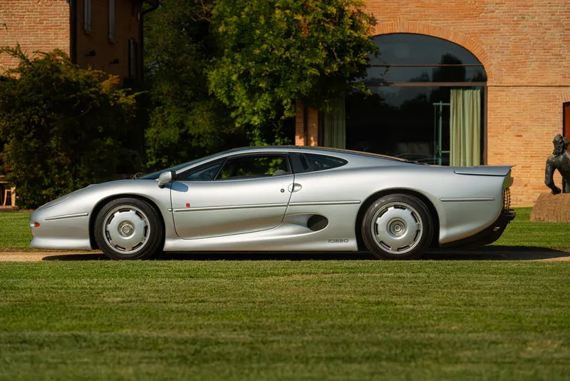Jaguar XJ 220 78