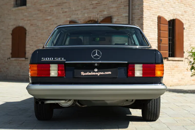 Mercedes-Benz 500 SEL 8