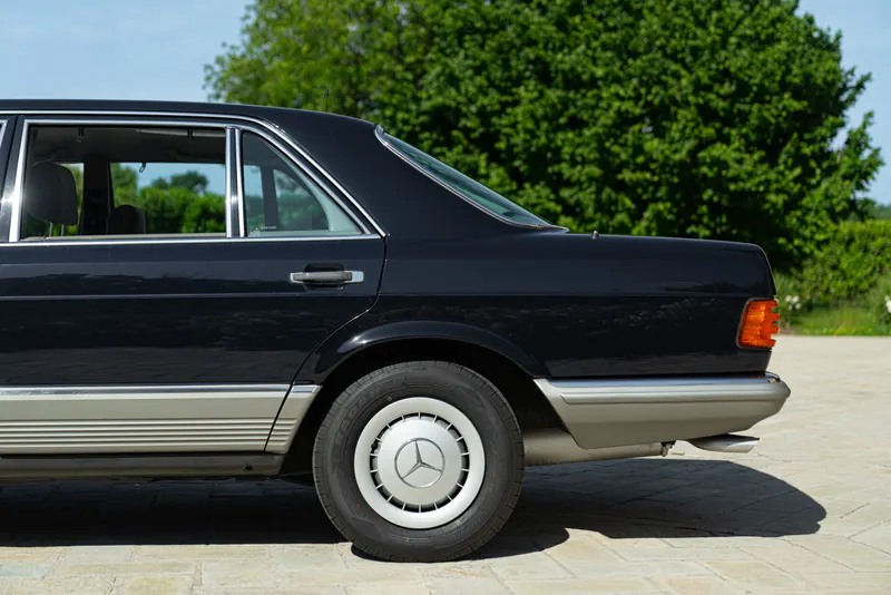 Mercedes-Benz 500 SEL 14