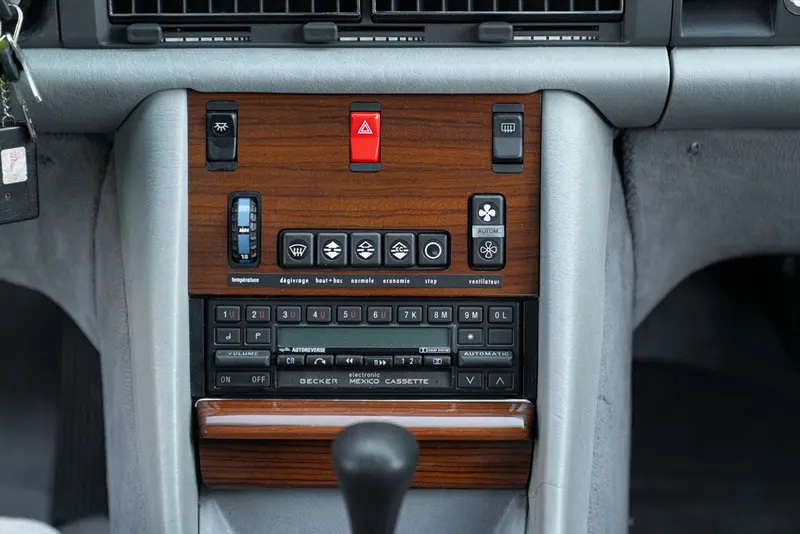 Mercedes-Benz 500 SEL 43