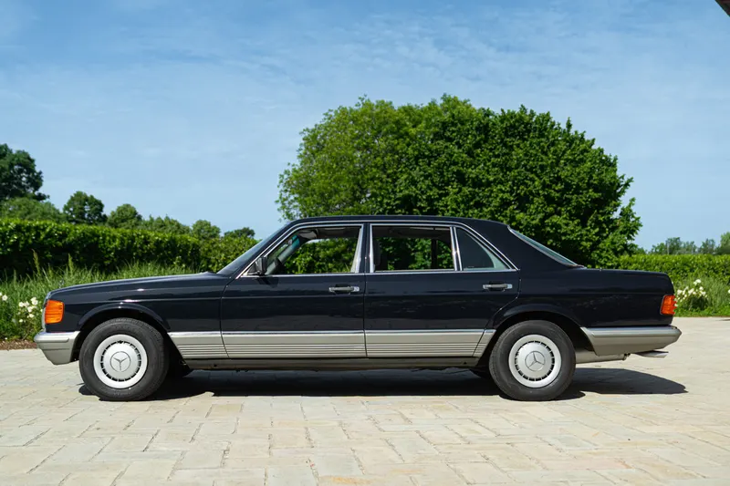 Mercedes-Benz 500 SEL 4