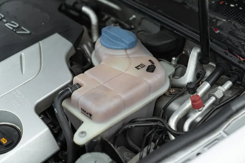 Audi A6 V6 2.7 60