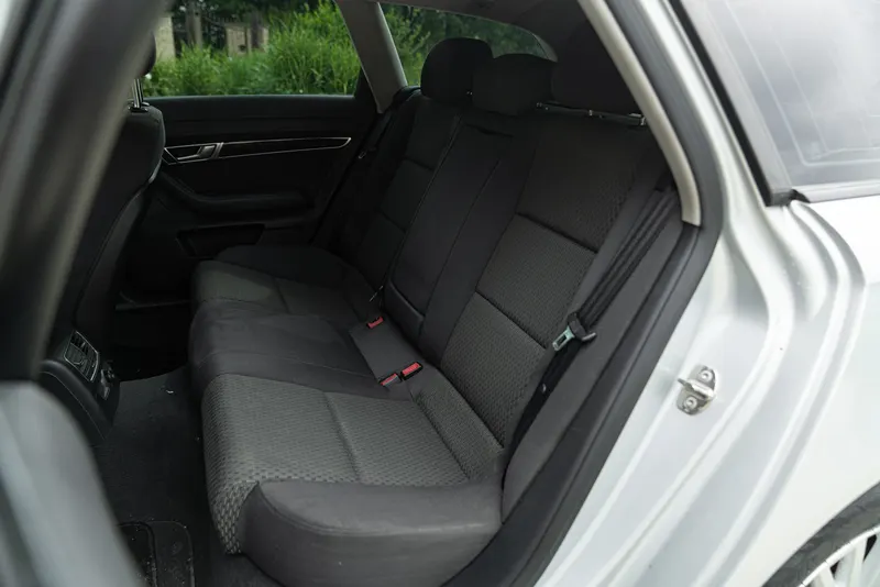 Audi A6 V6 2.7 27