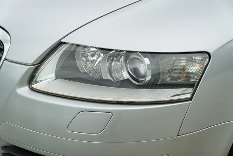 Audi A6 V6 2.7 23