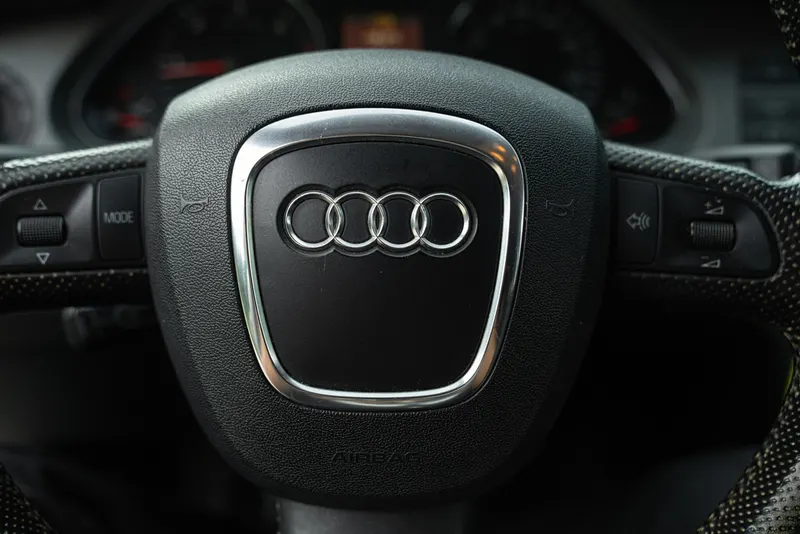 Audi A6 V6 2.7 41