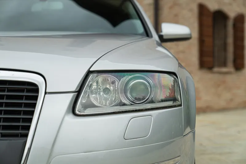 Audi A6 V6 2.7 22