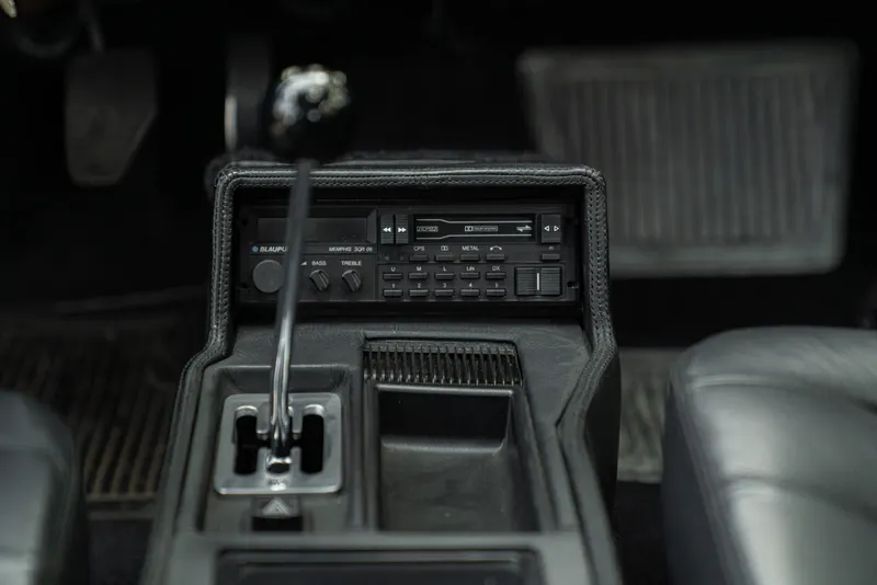Ferrari MONDIAL 3.2 49