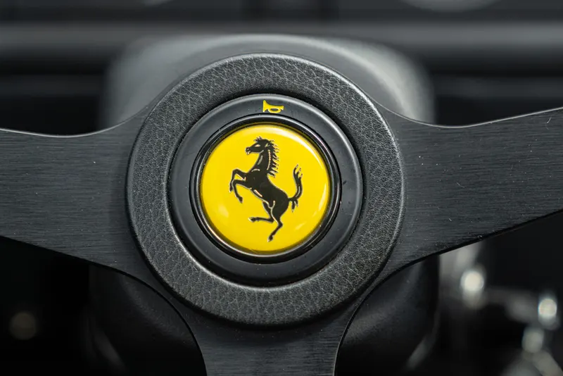 Ferrari MONDIAL 3.2 51