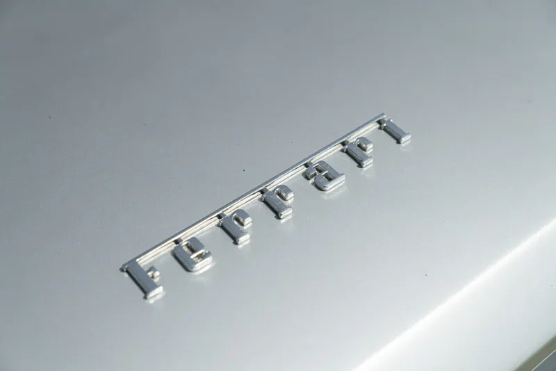 Ferrari MONDIAL 3.2 14