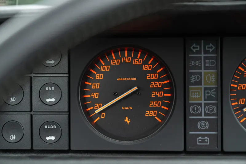 Ferrari MONDIAL 3.2 55