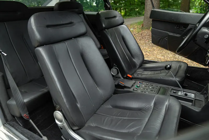Ferrari MONDIAL 3.2 38