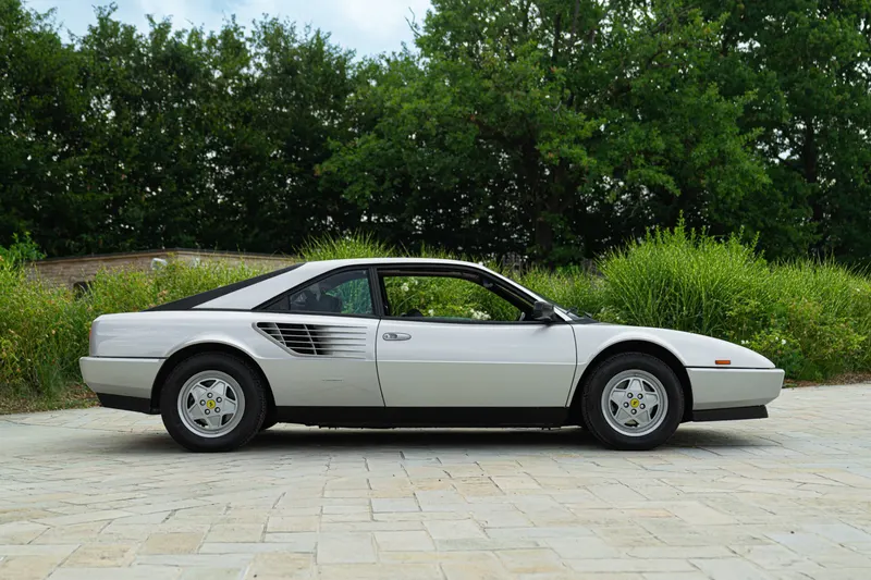 Ferrari MONDIAL 3.2 5