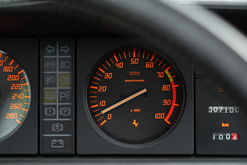 Ferrari MONDIAL 3.2 54