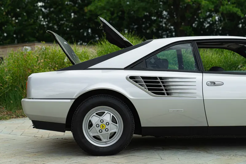Ferrari MONDIAL 3.2 30
