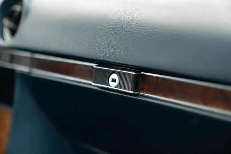 Mercedes-Benz 450 SLC 23