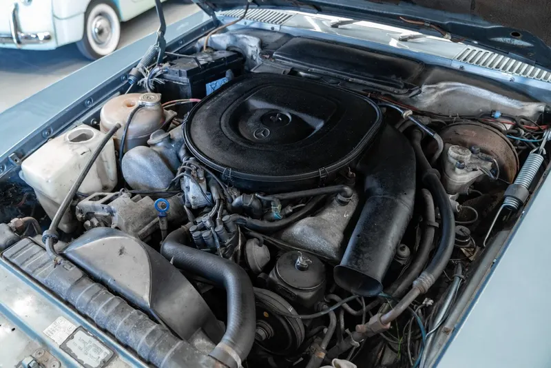 Mercedes-Benz 450 SLC 41