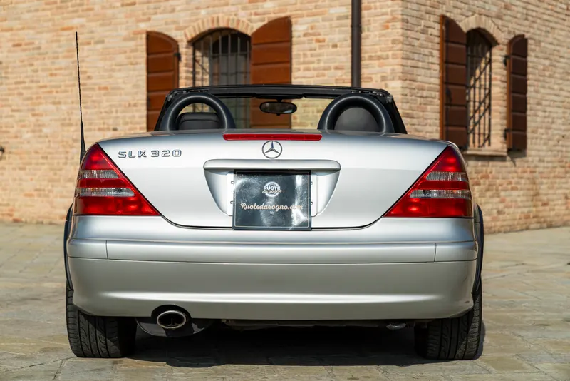 Mercedes-Benz SLK 320 8