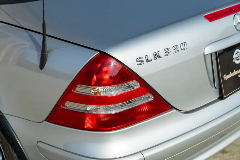 Mercedes-Benz SLK 320 16