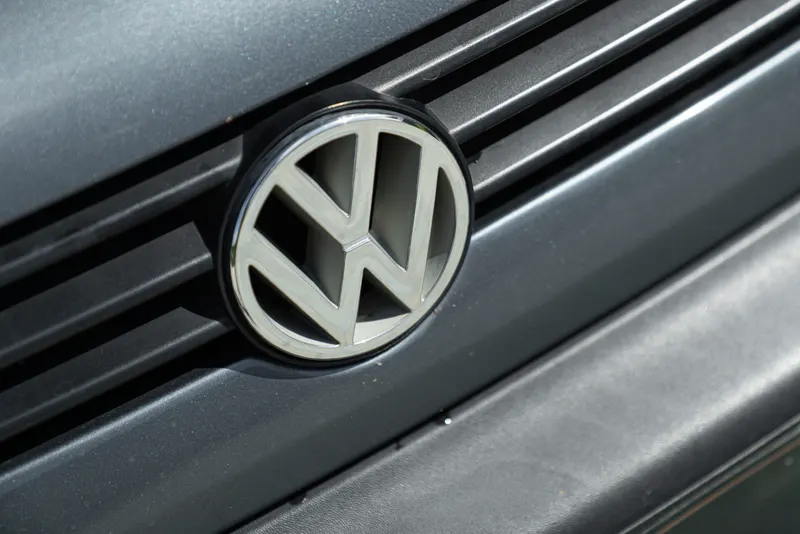 Volkswagen GOLF 1.6 GT 10