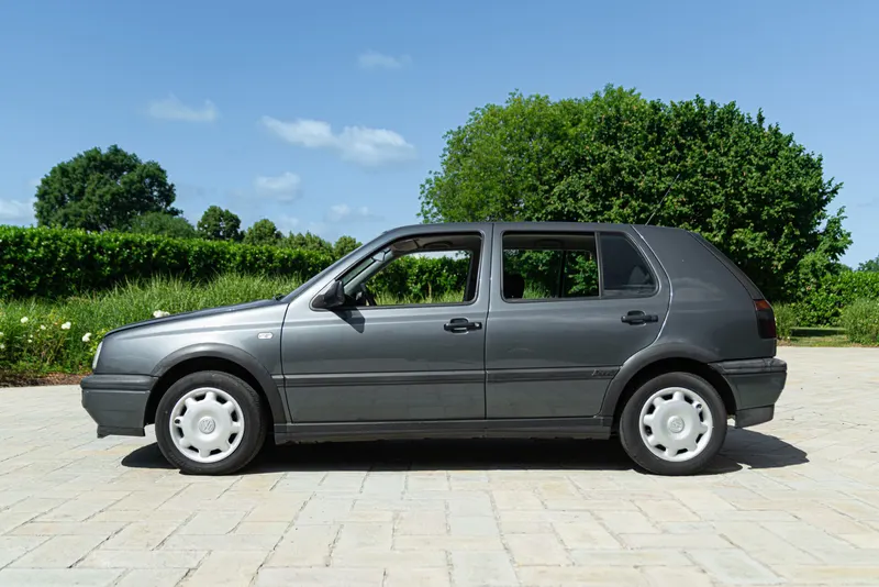 Volkswagen GOLF 1.6 GT 4