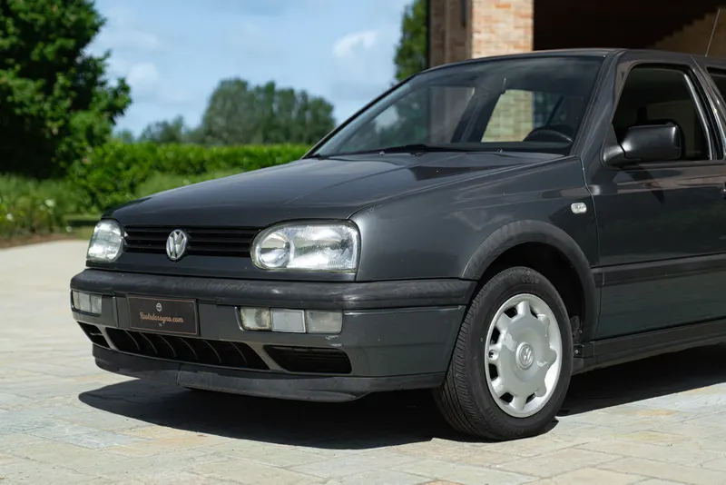 Volkswagen GOLF 1.6 GT 13