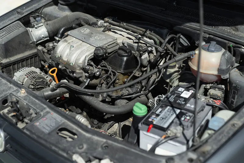 Volkswagen GOLF 1.6 GT 34
