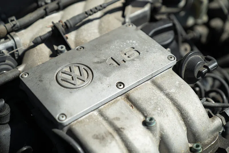 Volkswagen GOLF 1.6 GT 36