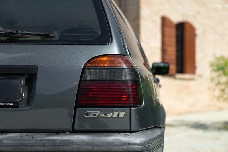 Volkswagen GOLF 1.6 GT 14