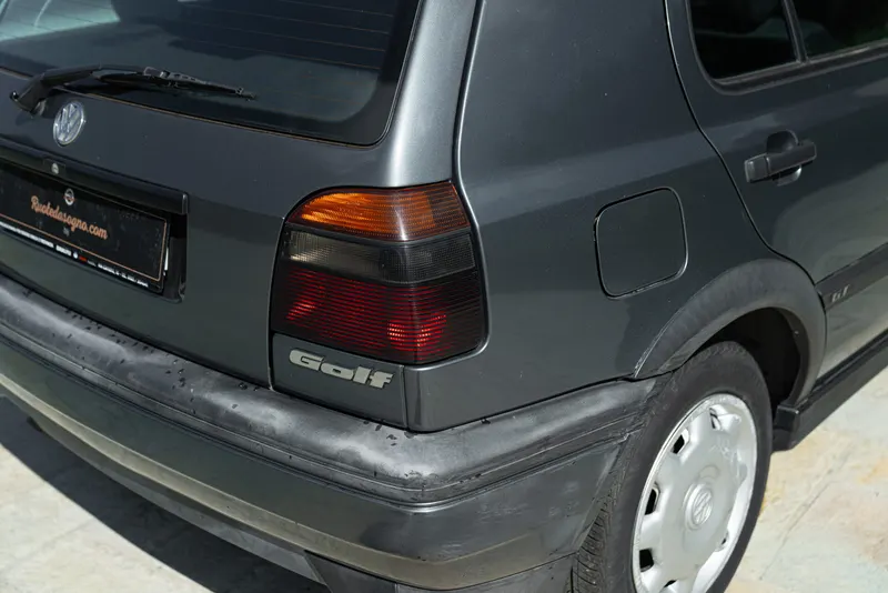 Volkswagen GOLF 1.6 GT 12