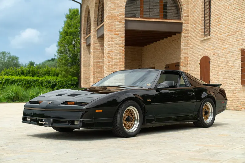 FIREBIRD TRANS-AM 84