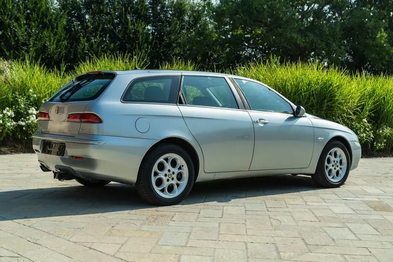 Alfa Romeo 156 JTD 16V DISTINCTIVE 8