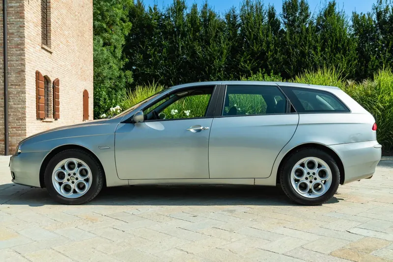Alfa Romeo 156 JTD 16V DISTINCTIVE 5