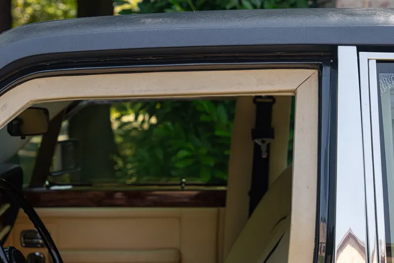 Bentley MULSANNE – BRV (Bullet Resistant Vehicle) 35
