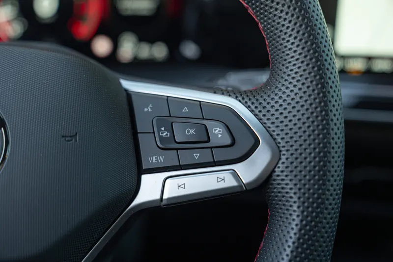 Volkswagen GOLF GTI 53