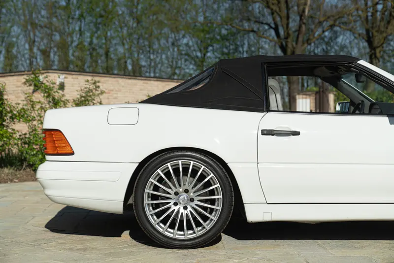 Mercedes-Benz SL 320 AMG 21