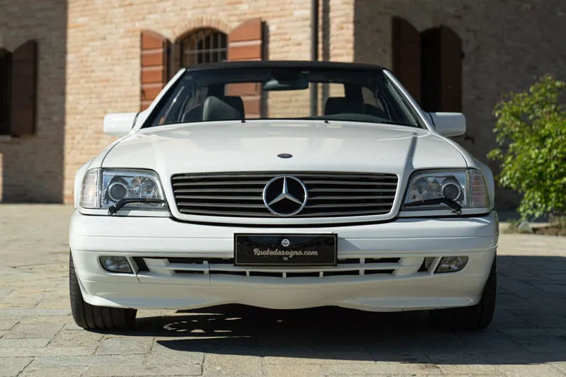 Mercedes-Benz SL 320 AMG 3
