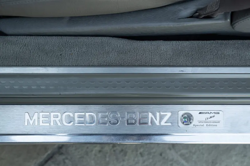 Mercedes-Benz SL 320 AMG 48