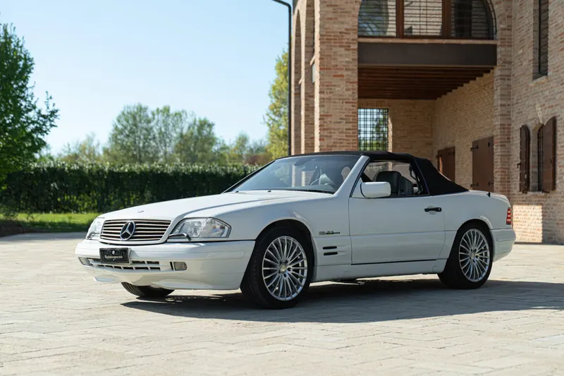 Mercedes-Benz SL 320 AMG 57