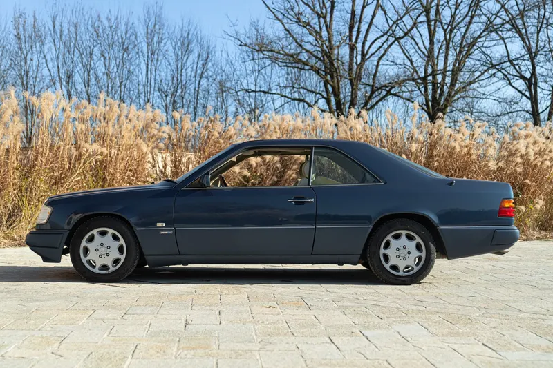 Mercedes-Benz CE 200 5