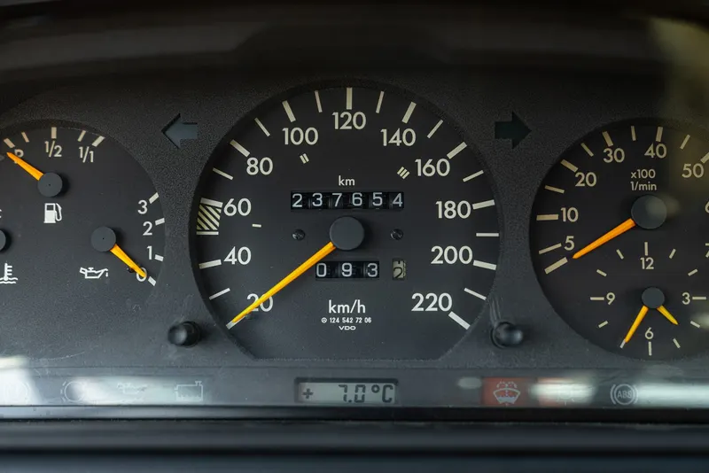 Mercedes-Benz CE 200 44