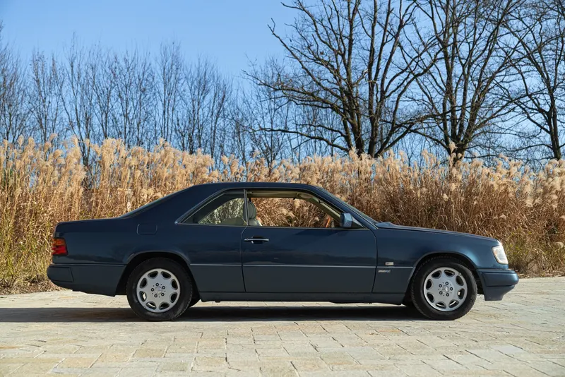 Mercedes-Benz CE 200 4
