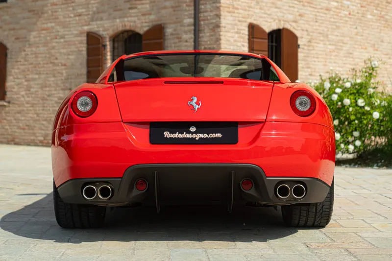 Ferrari 599 GTB Fiorano 8
