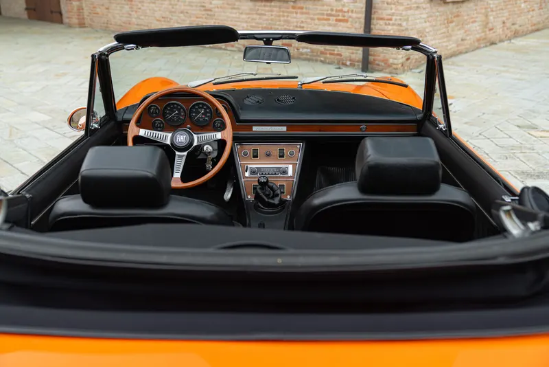 Fiat DINO SPIDER 2400 32